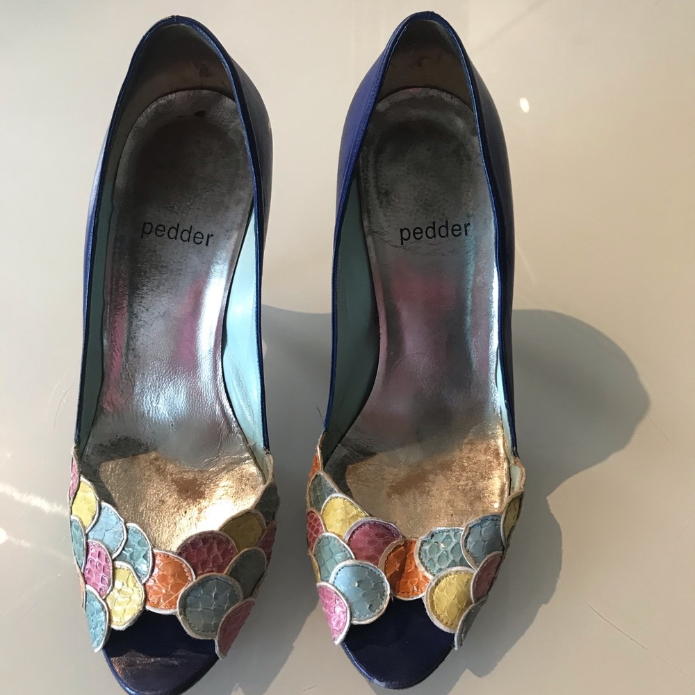 On Pedder multi color high heel